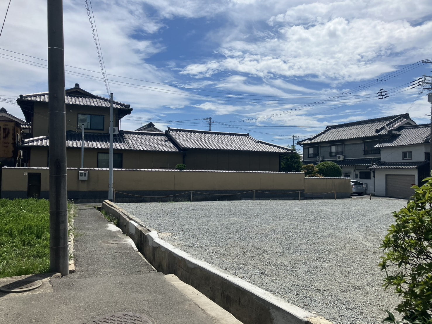 【姫路市の土地売却】空き家の実家を解体|更地で買取した事例